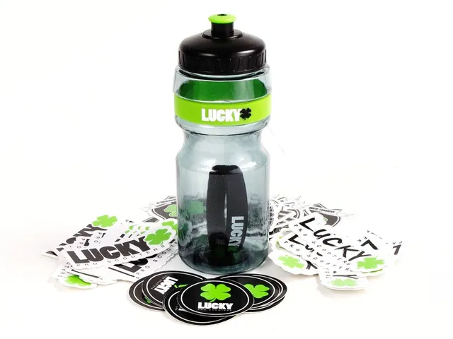 lucky-prospect-trinkflasche-sticker-pack-12oz image 1
