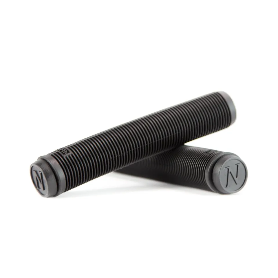 north-essential-soft-scooter-griffe-schwarz-160-mm image 1