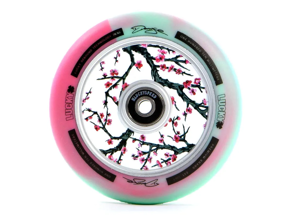 lucky-signature-darcy-cherry-evans-lunar-110mm-rolle image 1