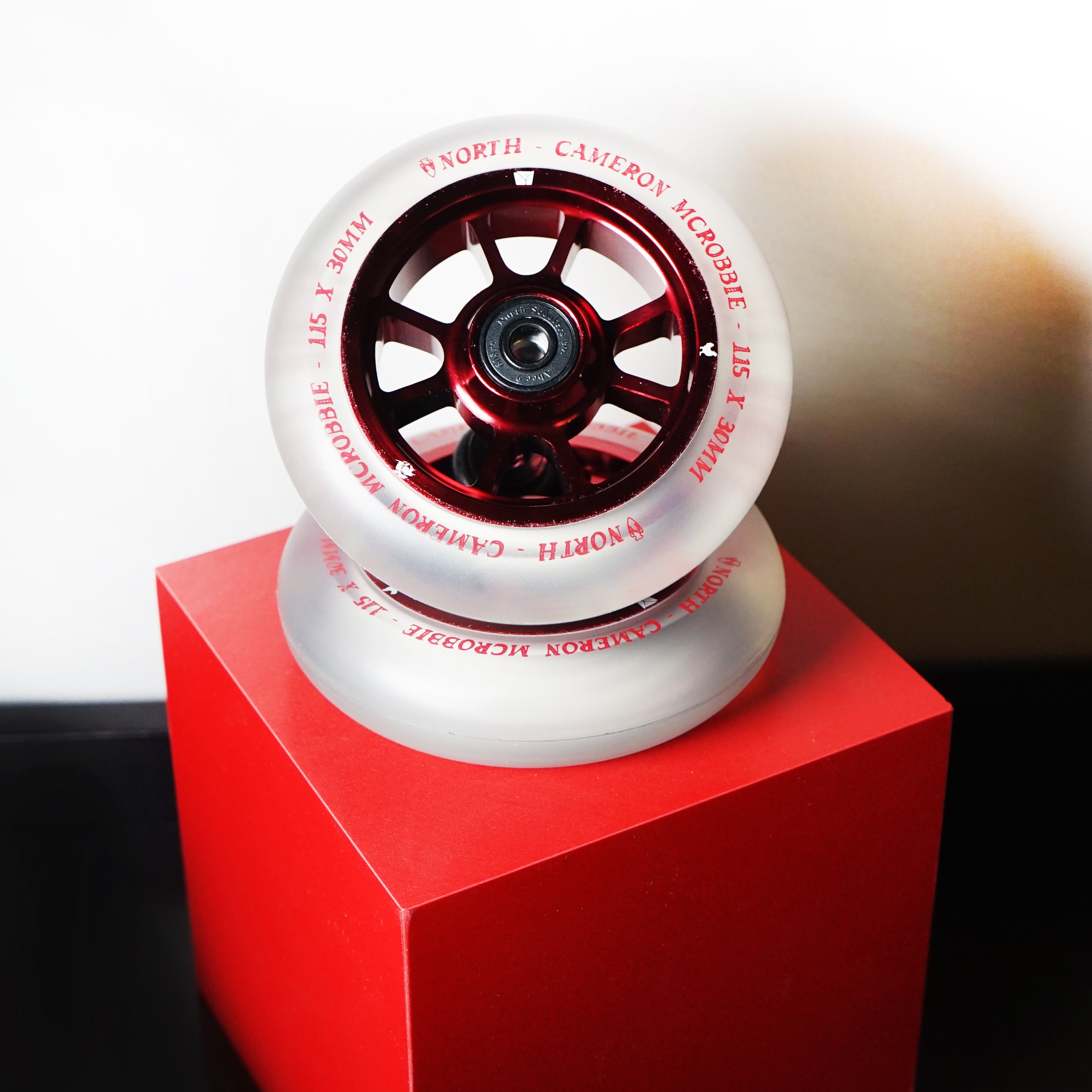 north-mcrobbie-signature-rollen-115mm-wine-red-clear-pu image 2